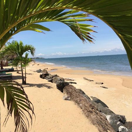 Residence Hoteliere Du Phare Libreville Ngoại thất bức ảnh