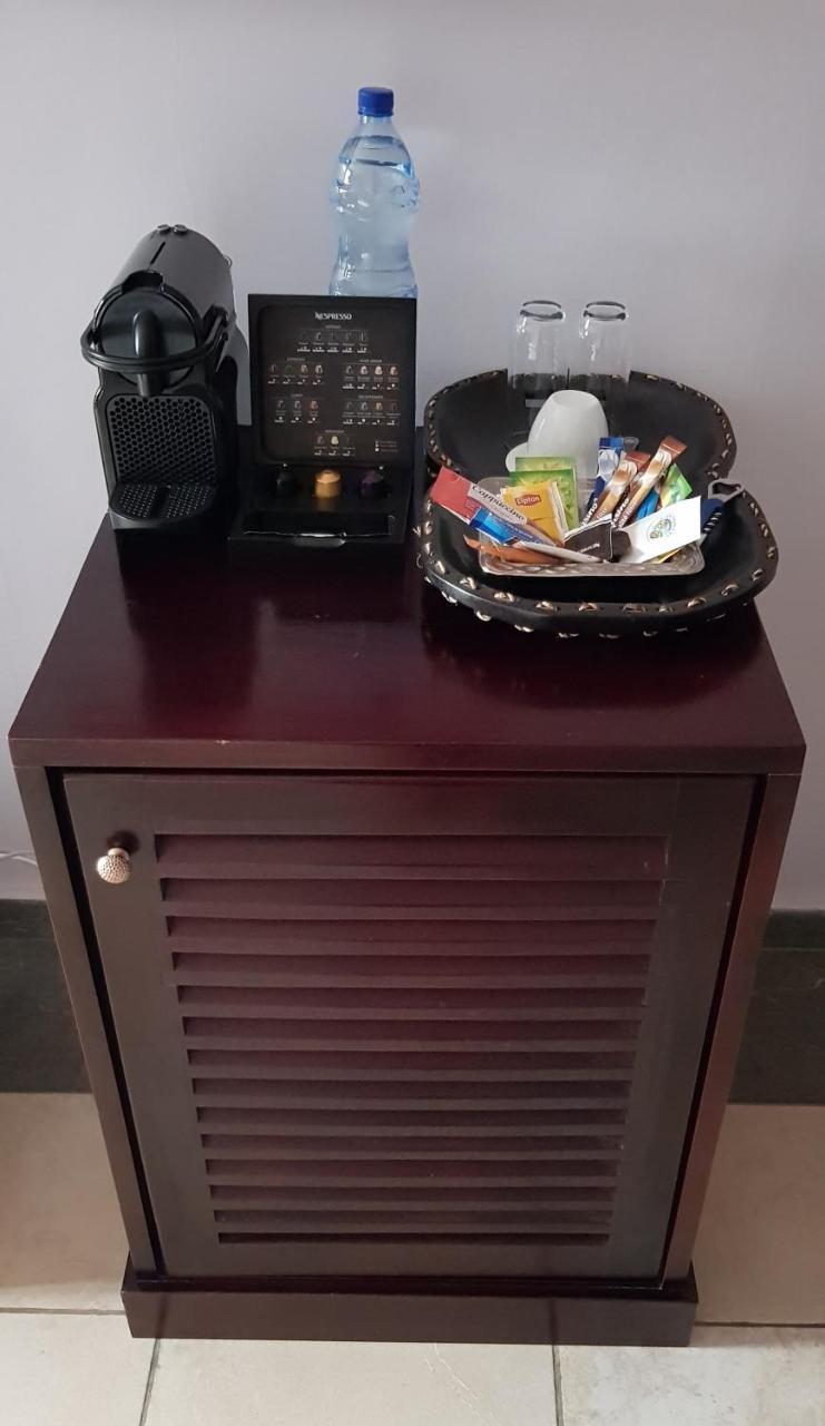 Residence Hoteliere Du Phare Libreville Ngoại thất bức ảnh